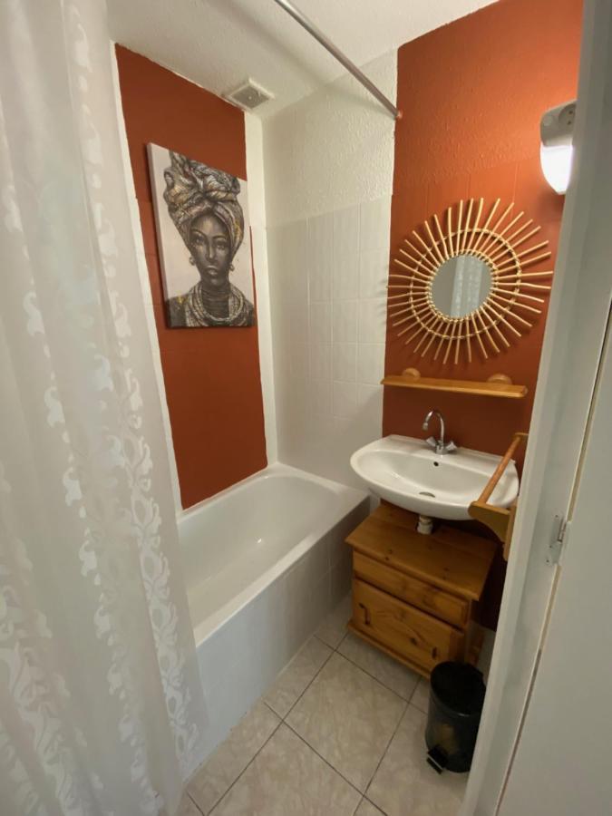 Os-Thel, Chambres A Louer Tautavel Extérieur photo