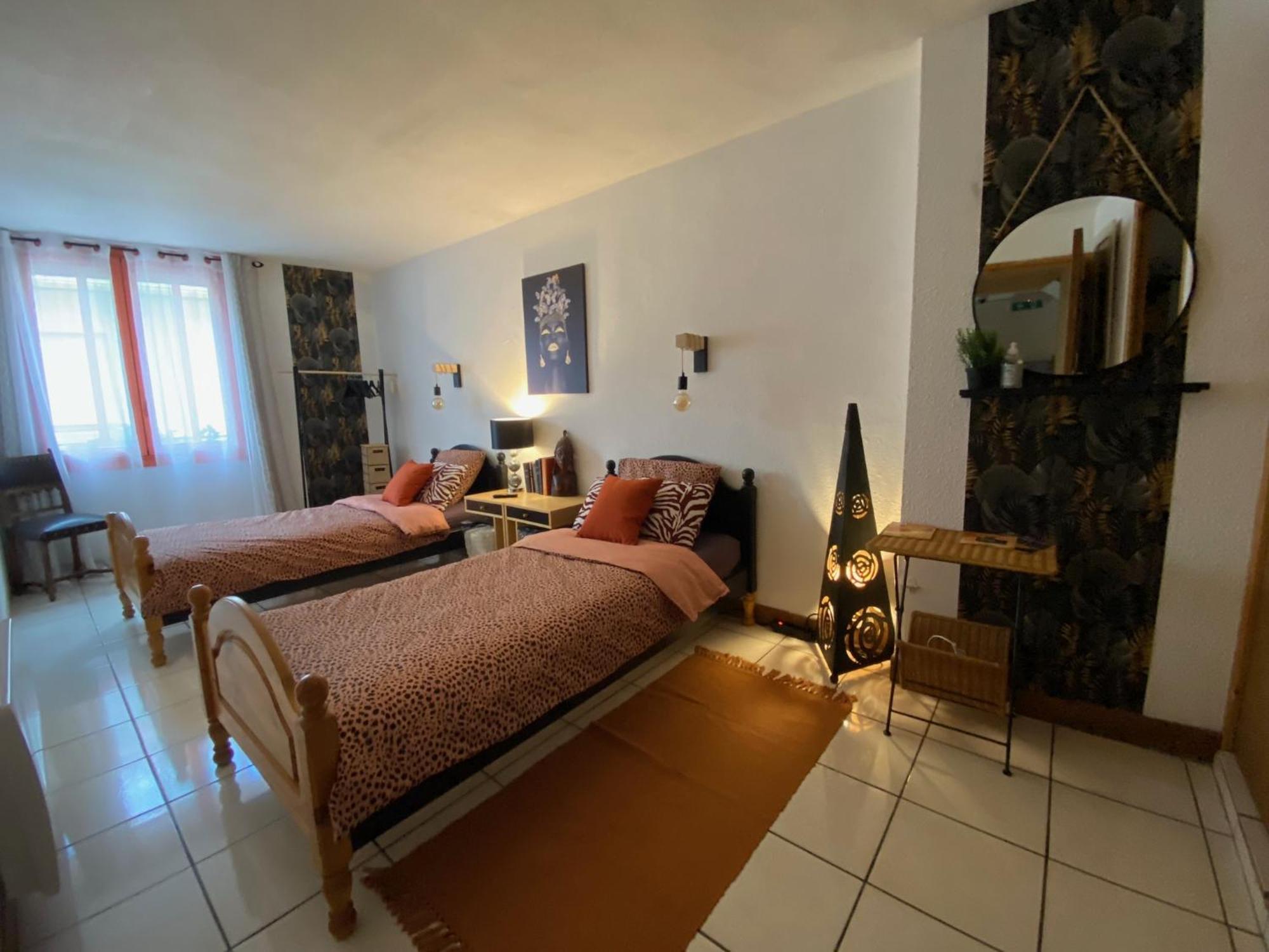 Os-Thel, Chambres A Louer Tautavel Extérieur photo