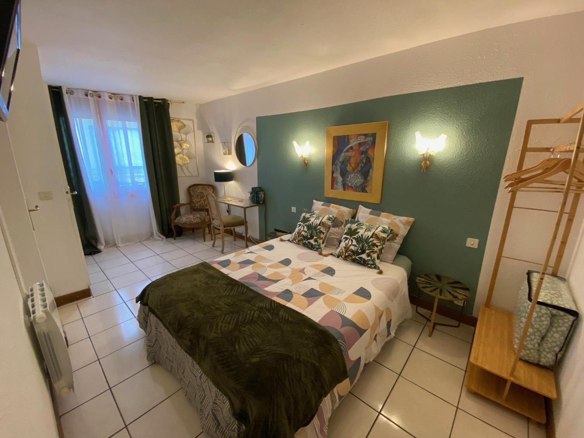 Os-Thel, Chambres A Louer Tautavel Extérieur photo